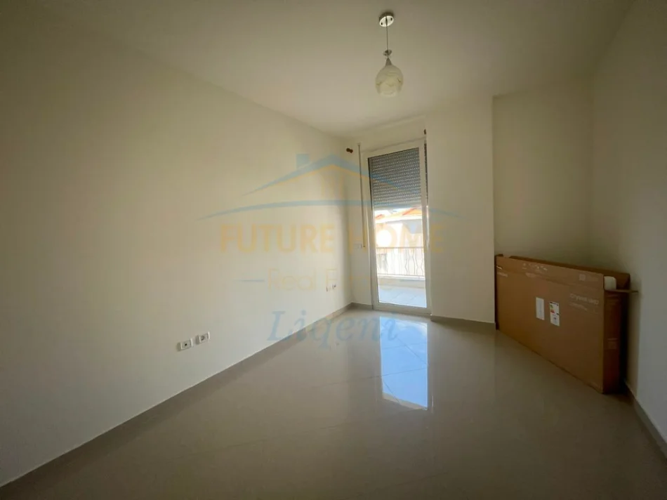 Qera, Apartament 2+1+Post Parkimi, Liqeni Thatë, Tiranë. 0696069906