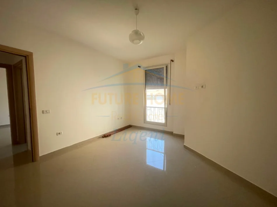 Qera, Apartament 2+1+Post Parkimi, Liqeni Thatë, Tiranë. 0696069906