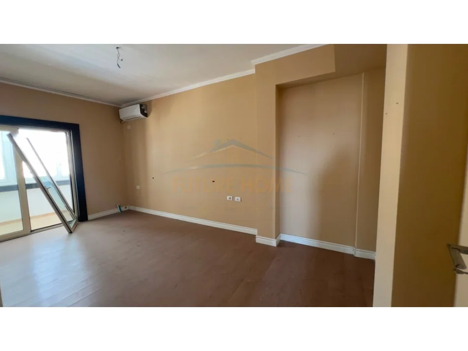 Tirane, shitet apartament 3+1+Ballkon Kati 6, 145 m² 430.000 € 