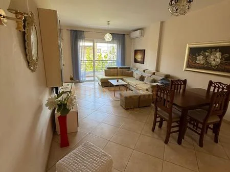 Tirane, jepet me qera apartament 3+1+Ballkon Kati 1, 113 m² 760 € (Rruga Ferit Xhajko)