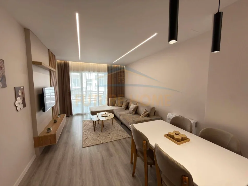 Tirane, jepet me qera apartament 1+1 Kati 4, 78 m² 700 € (Kompleksi E88, Rruga Dritan Hoxha)
