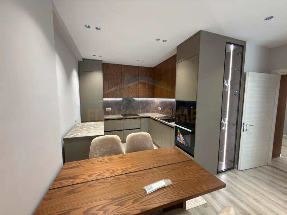 jap me qera apartament 1+1+Ballkon Kati 6, 77 m² 600 € (DRITAN HOXHA)