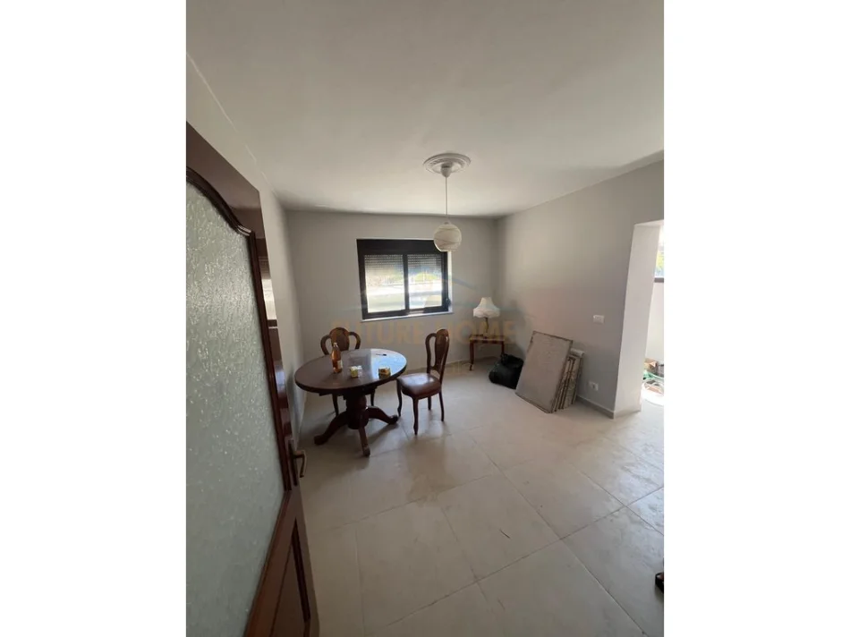 Durres, shitet apartament 2+1 Kati 1, 92 m² 110.000 € (Stadiumi"Niko Dovana", Durres)