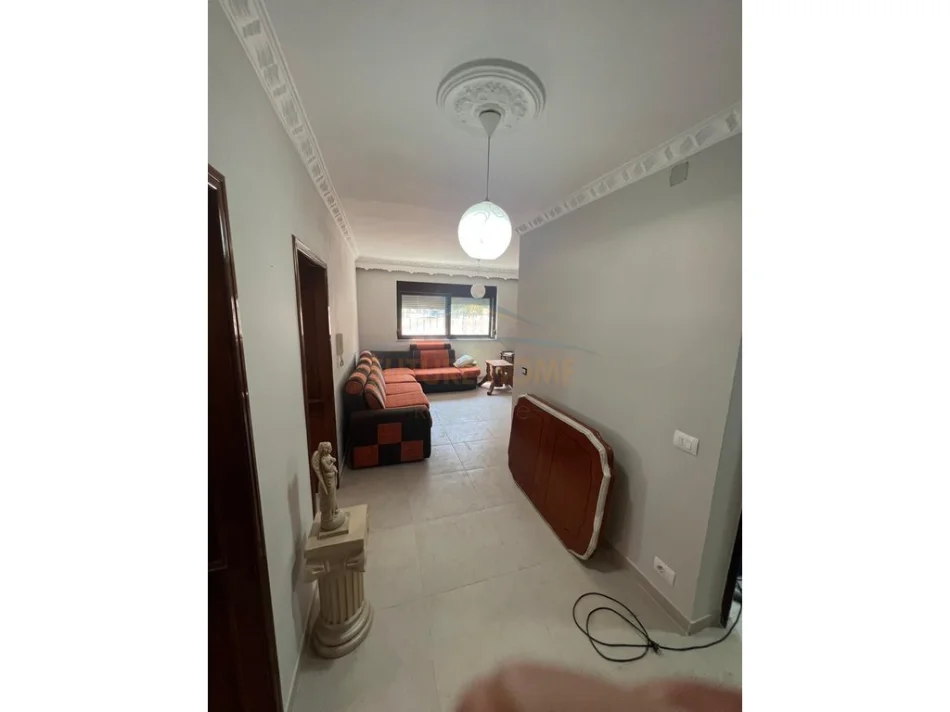 Durres, shitet apartament 2+1 Kati 1, 92 m² 110.000 € (Stadiumi"Niko Dovana", Durres)