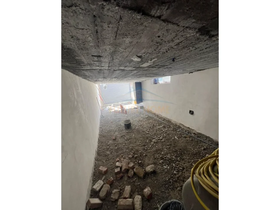 Durres, shitet apartament 2+1 Kati 1, 92 m² 110.000 € (Stadiumi"Niko Dovana", Durres)