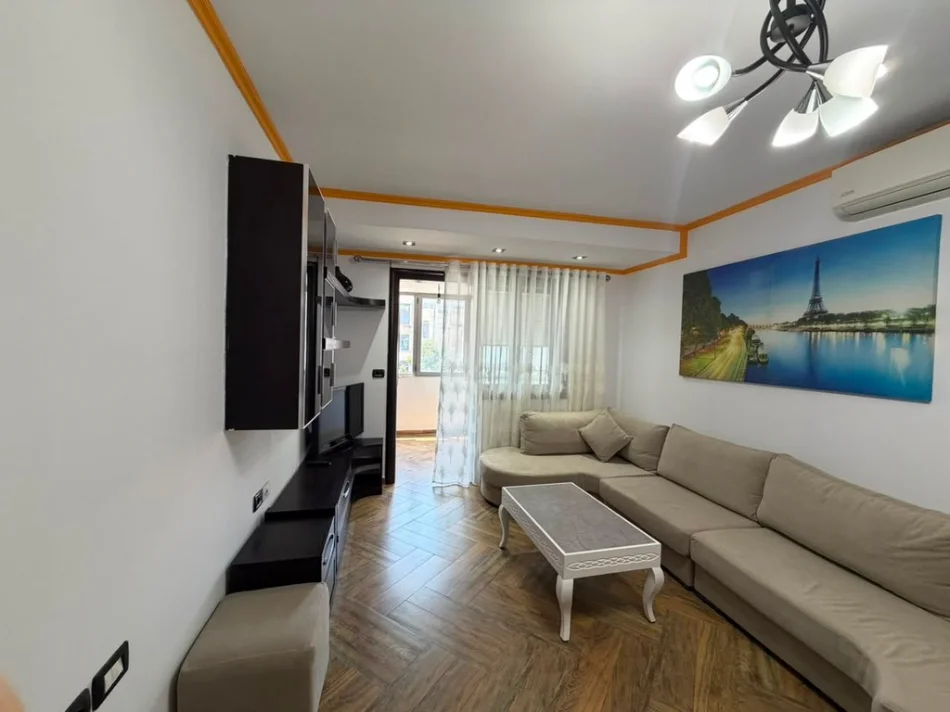 jap me qera apartament 2+1+Ballkon Kati 3, 69 m² 600 € (21 Dhjetori)