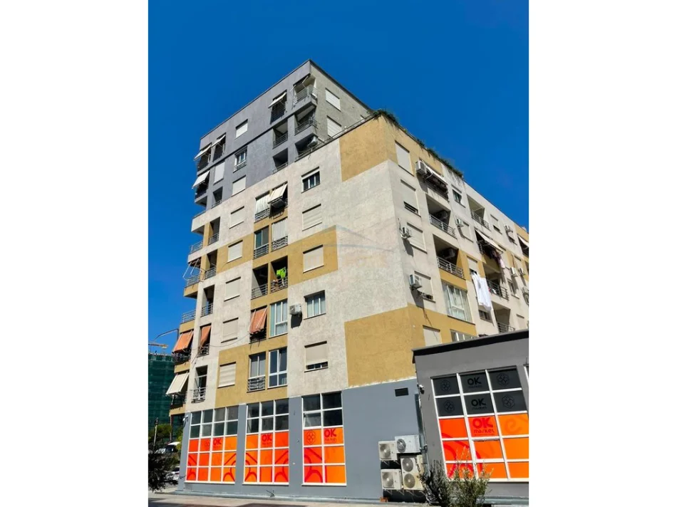 Tirane, jepet me qera apartament 1+1 Kati 4, 75 m² 600 € (STACIONI I TRENIT)