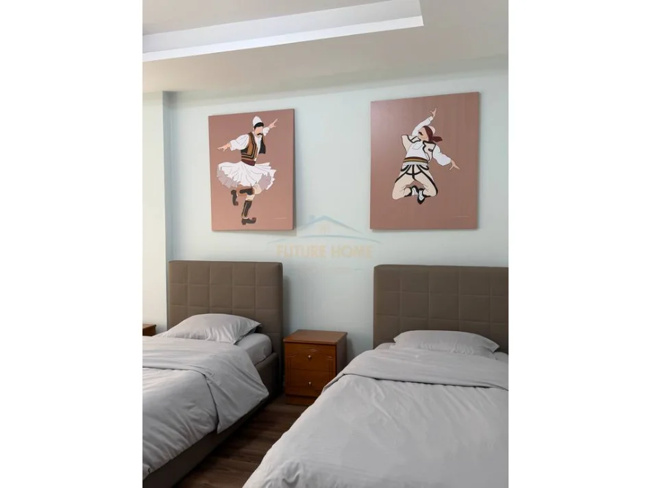 Tirane, shitet apartament 2+1 Kati 1, 100 m² 230.000 € (RRUGA E DIBRES,PRANE VILA GOLD)
