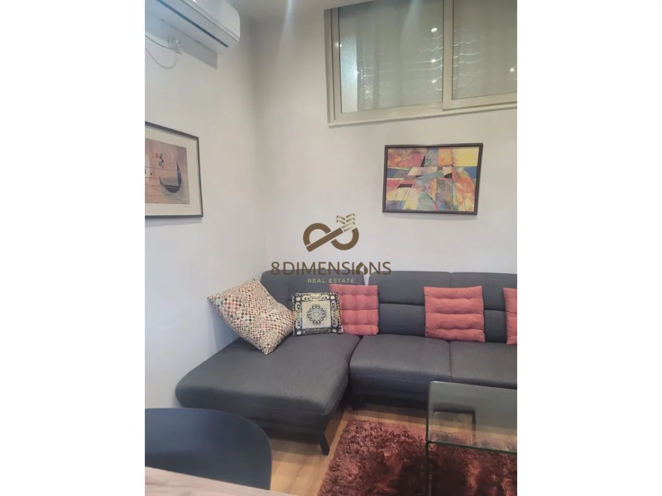 Tirane, jepet me qera apartament 1+1+Ballkon Kati 1, 62 m² 600 € (qender)