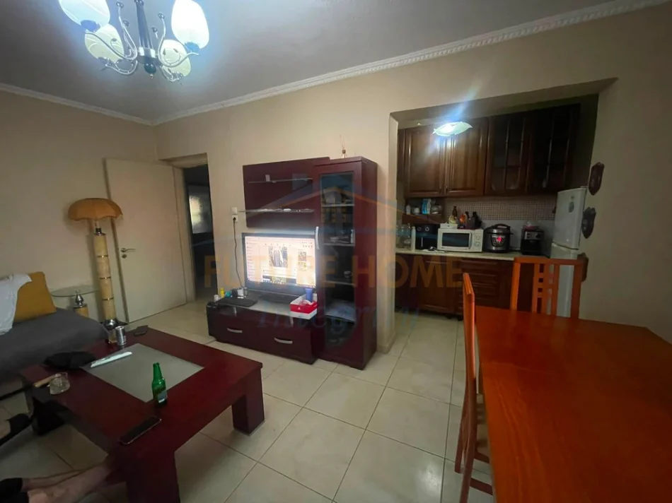 Tirane, shitet apartament 1+1 Kati 5, 66 m² 115.000 € (Myslym Shyri, Tiranë)