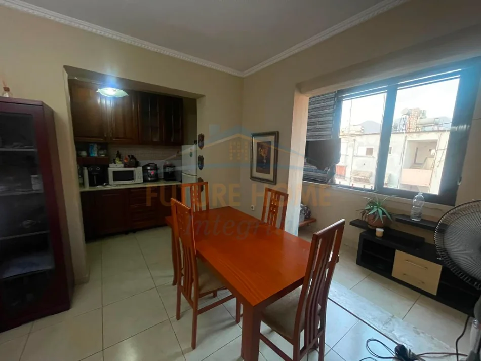 Tirane, shitet apartament 1+1 Kati 5, 66 m² 115.000 € (Myslym Shyri, Tiranë)