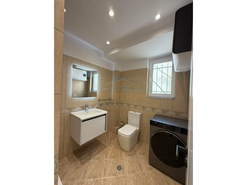 Tirane, shitet apartament 1+1+Ballkon Kati 2, 55 m² 195.000 € (RRUGA MARGARITA TUTULANI)
