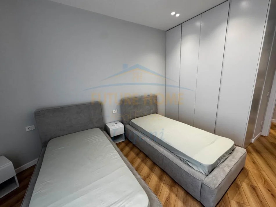 Tirane, jepet me qera apartament 2+1 Kati 0, 130 m² 1.800 € (GREEN VALLEY)