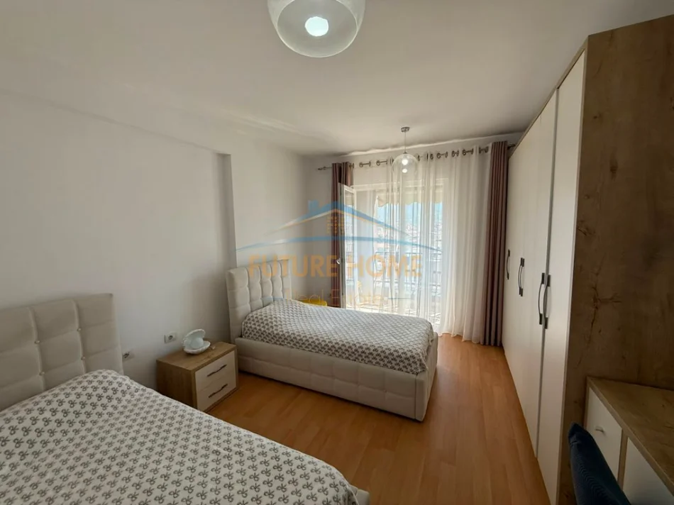 Tirane, jepet me qera apartament 2+1+2+Ballkon  99 m² 65,000 Lekë (5 Maji)