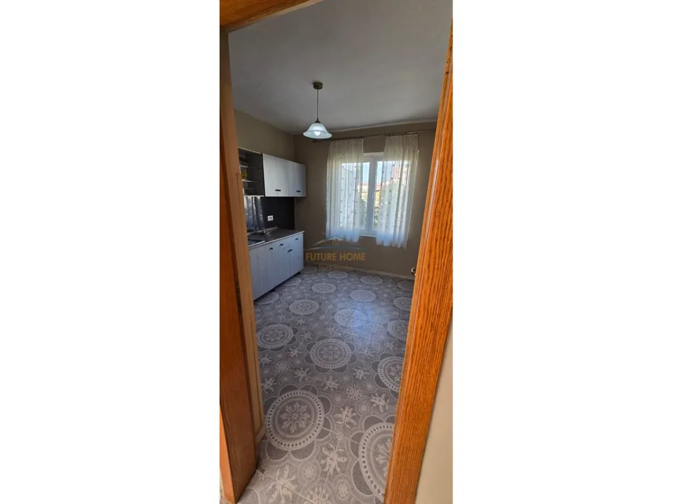 shitet apartament 1+1+Ballkon Kati 4, 65 m² 158.000 € (21 Dhjetori)