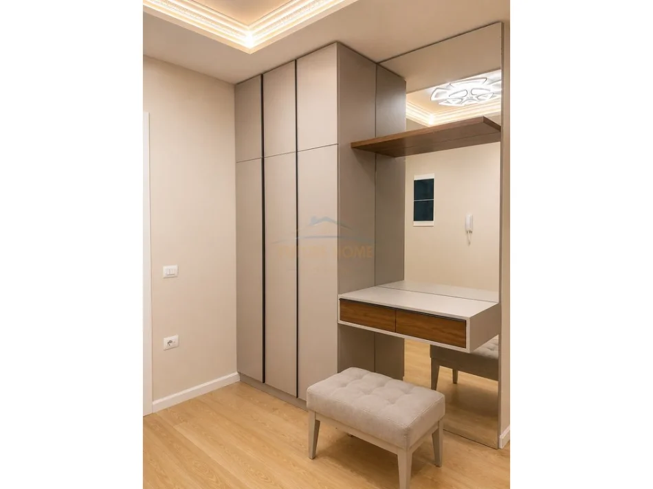 Tirane, shitet apartament 3+1 Kati 7, 157 m² 650.000 € 