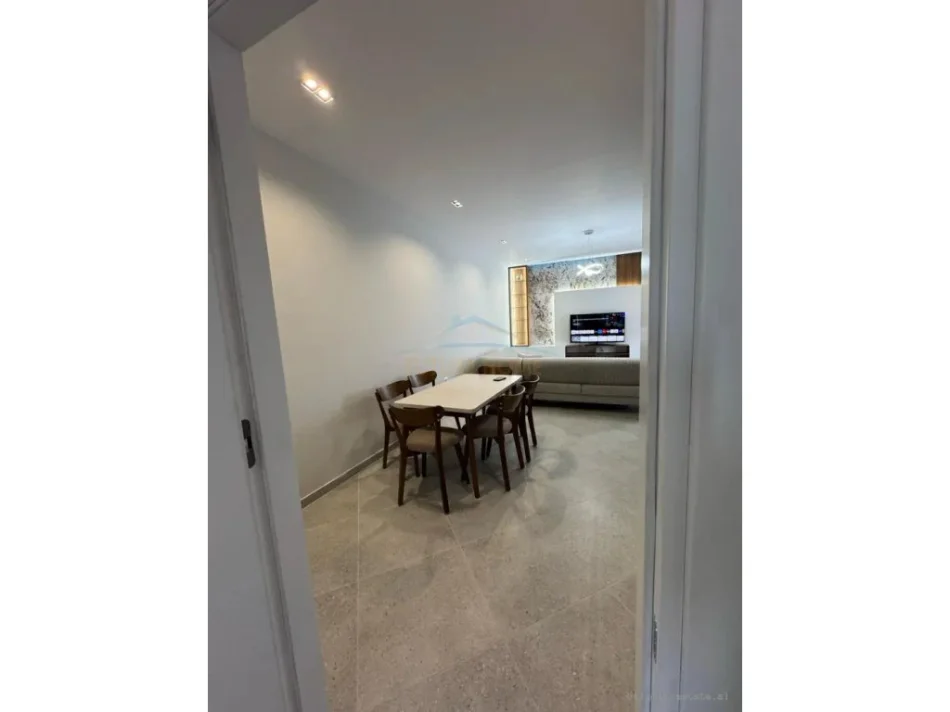 Tirane, jepet me qera Vile Vile 2 Katshe Kati 0, 200 m² 1.500 € (teg)