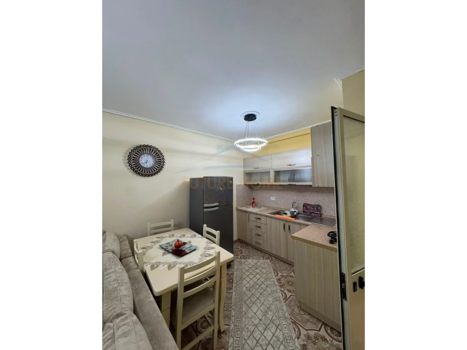 Tirane, jepet me qera apartament 2+1 Kati 2, 66 m² 600 € (RRUGA ASIM VOKSHI)