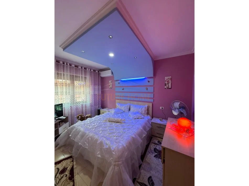 Tirane, jepet me qera apartament 2+1 Kati 2, 66 m² 650 € (ASIM VOKSHI)