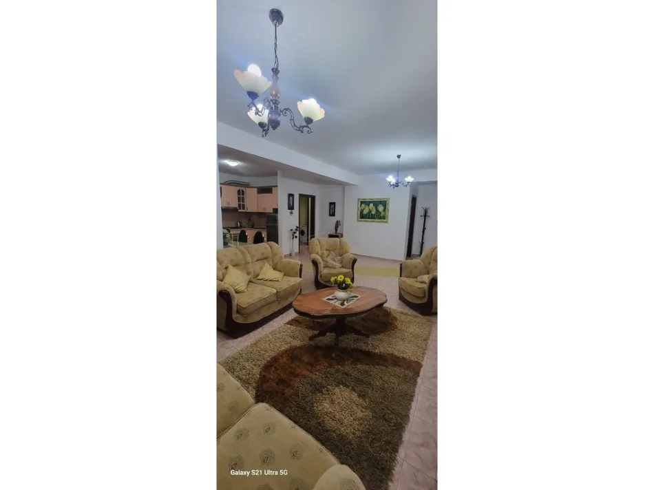 Qera, Apartament 2+1+2, Bllok  90,000 Lekë 0696069906