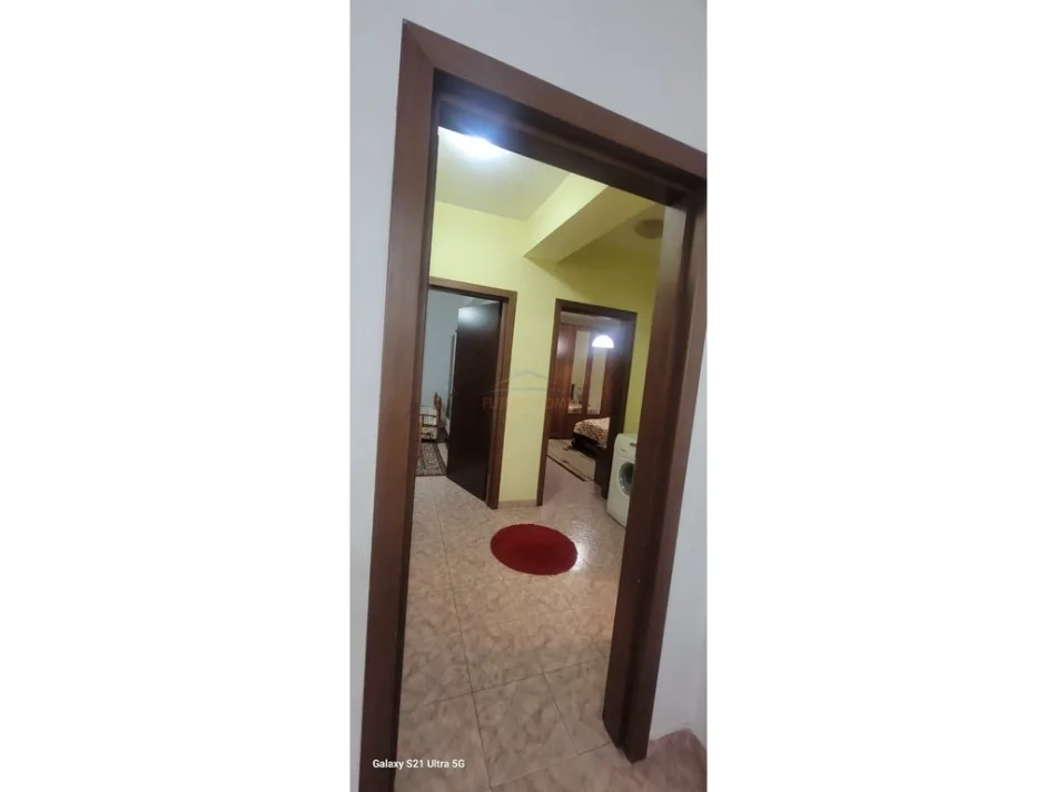 Qera, Apartament 2+1+2, Bllok  90,000 Lekë 0696069906