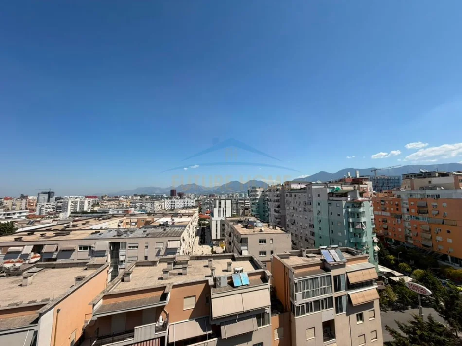 jap me qera ambjent biznesi Kati 8, 130 m² 1.100 € (KOMUNA E PARISIT)