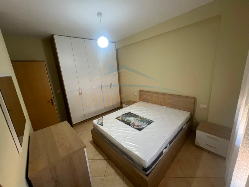 Tirane, jepet me qera apartament 2+1 , 97 m² 600 € (Unaza e Re)