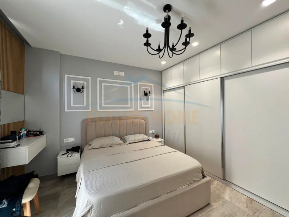 Tirane, shitet apartament 2+1+Aneks+Ballkon Kati 2, 102 m² (Porcelan)