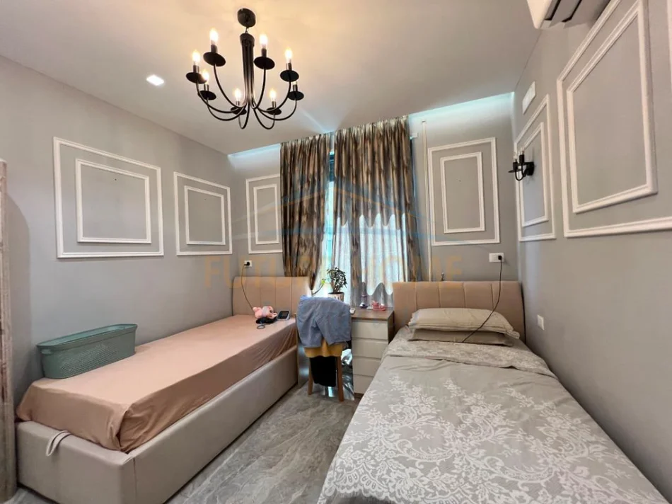 Tirane, shitet apartament 2+1+Post Parkimi,  Kati 2, 102 m² (Rezidenca Erli, Porcelan) Kontaktoni per Cmimin
