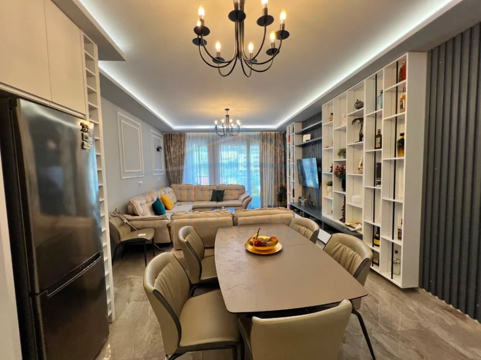 Tirane, shitet apartament 2+1 Kati 2, 102 m² 357.000 € (Rezidenca Erli, Tiranë.)