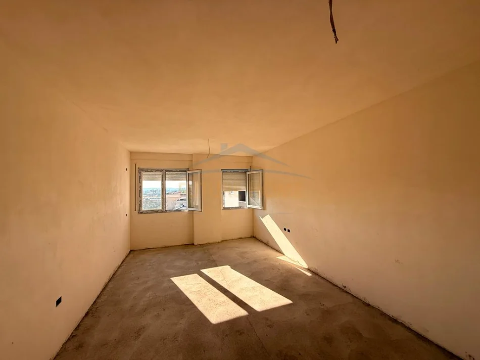 Shitet, Apartament 1+1, "Residenca Platinium II", Paskuqan, Tirane. 0696069906