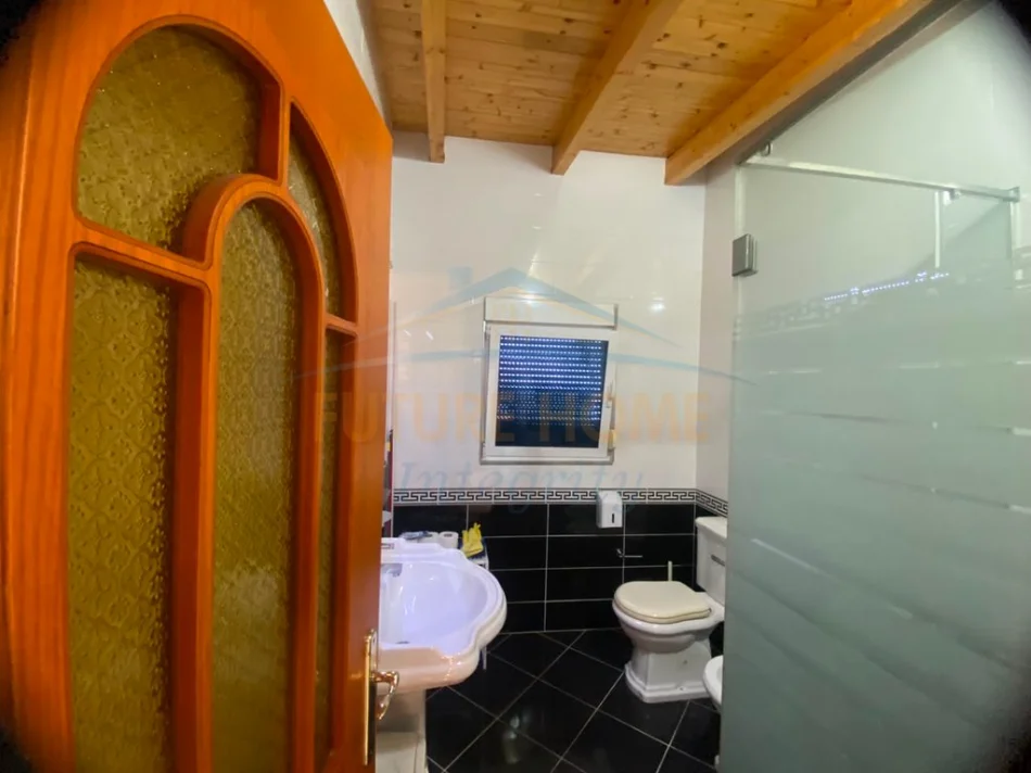 jap me qera ambjent biznesi Kati 10, 189 m² 3.000 € (RRUGA E KAVAJES)