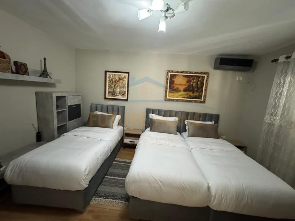 Durres, jepet me qera shtepi 2+1 Kati 2, 120 m² 2.500 € (Qerret, Kavaje)