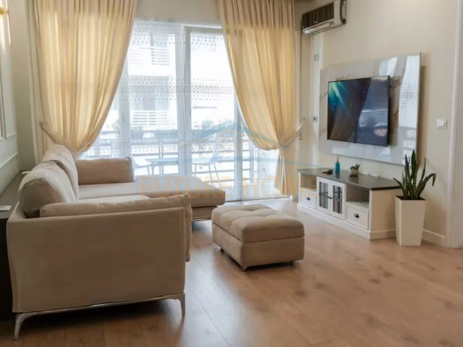 Tirane, jepet me qera apartament 2+1 Kati 5, 90 m² 500 € (Unaza Re)