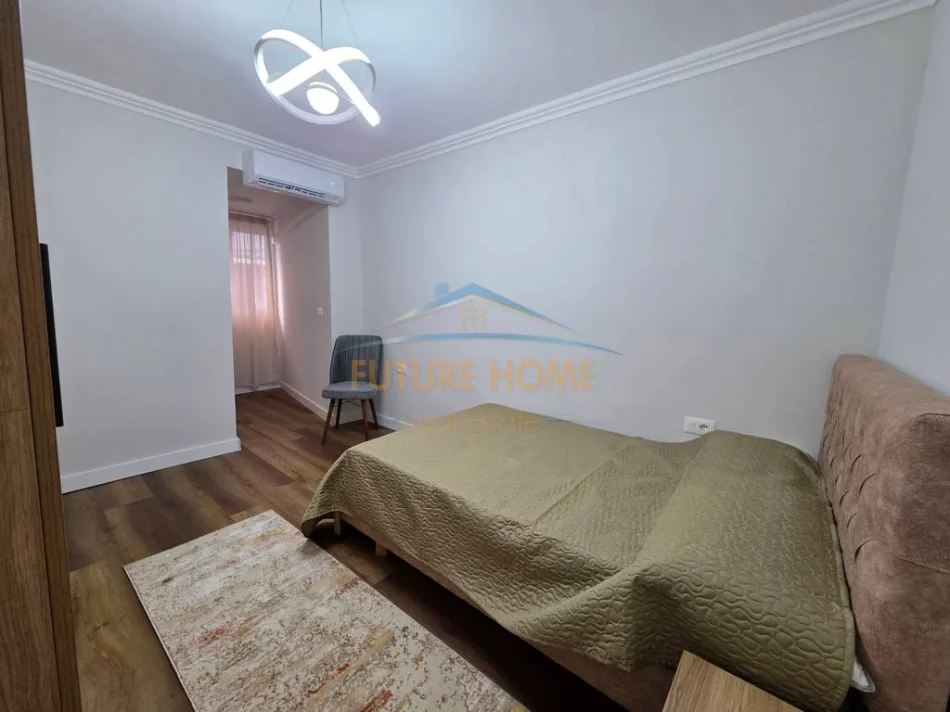 Tirane, jepet me qera apartament 2+1+Ballkon Kati 1, 91 m² 1.000 € (9 Kateshet)