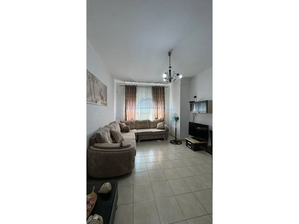 Tirane, shitet apartament 2+1, Kati 5, 92 m² 138.000 € (Unaza e Re)