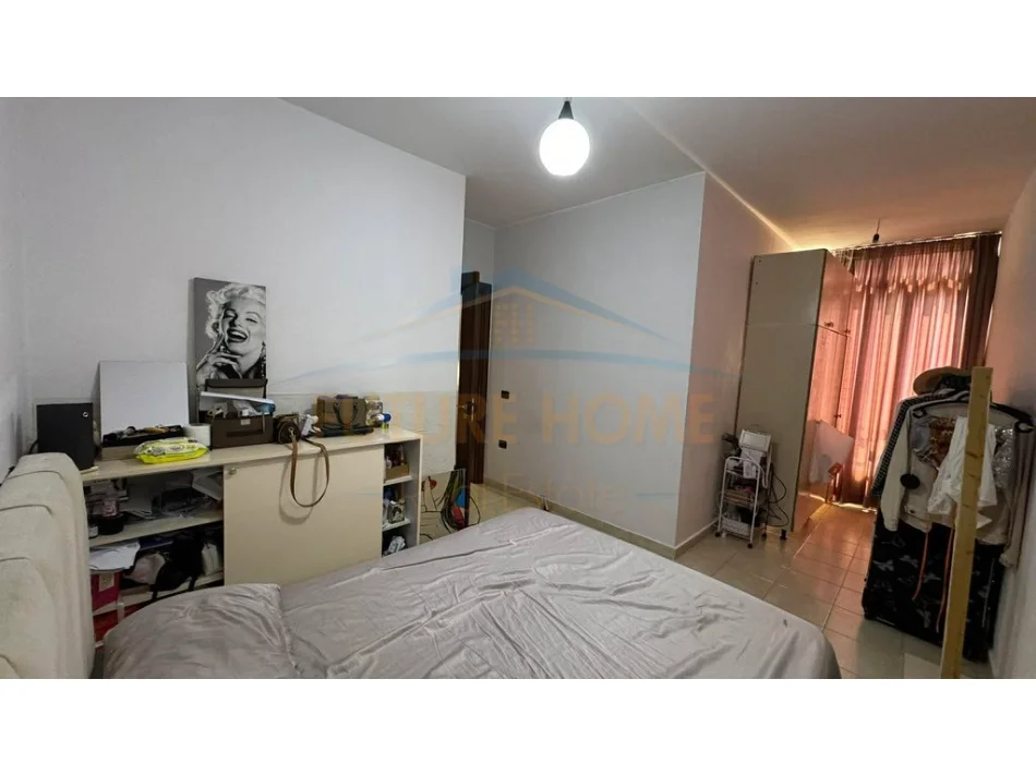 Tirane, shitet apartament 2+1 Kati 5, 92 m² 138.000 € (UNAZA E RE)