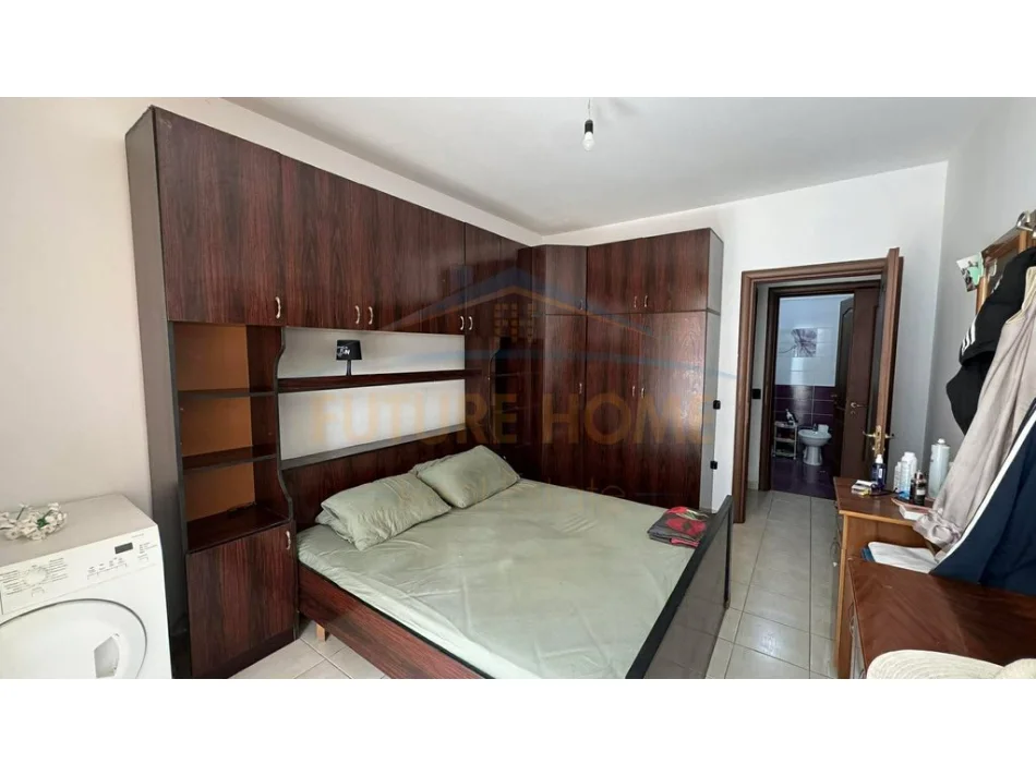 Tirane, shitet apartament 2+1 Kati 5, 92 m² 138.000 € (UNAZA E RE)