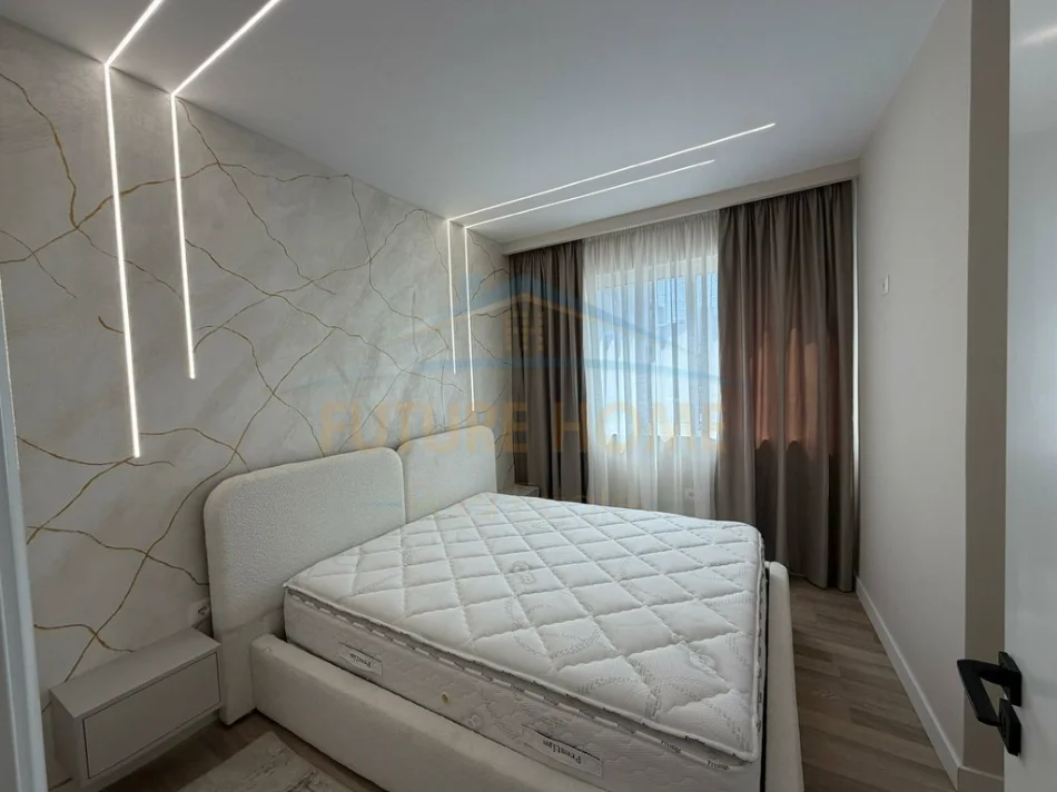 Tirane, shes apartament 2+1+Ballkon Kati 4, 81 m² 139.000 € (Misto Mame)
