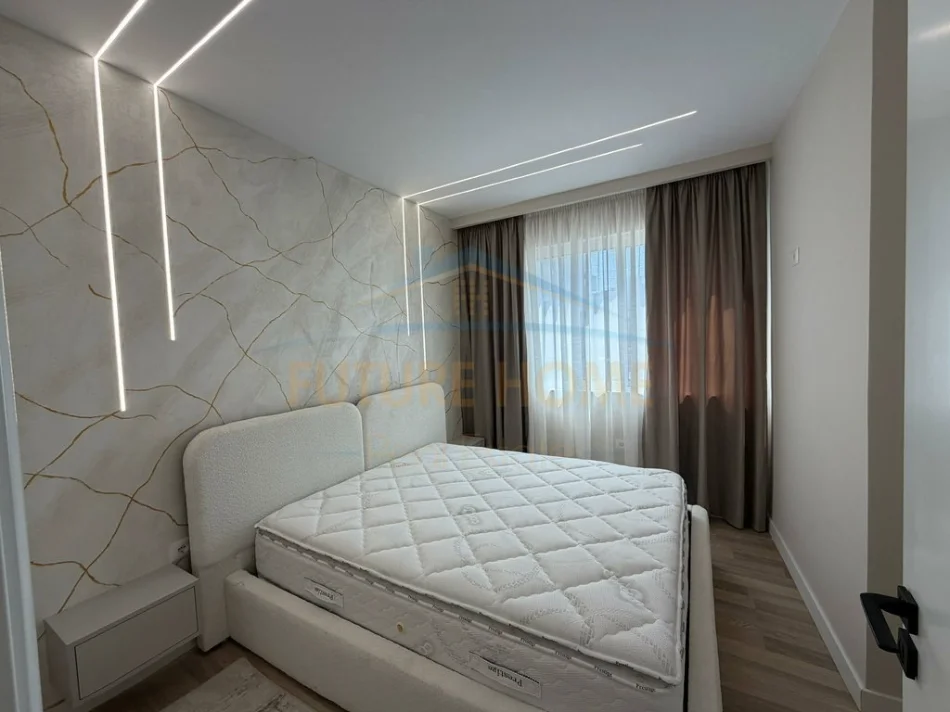 Tirane, shitet apartament 2+1+Ballkon Kati 4, 81 m² 120.000 € 