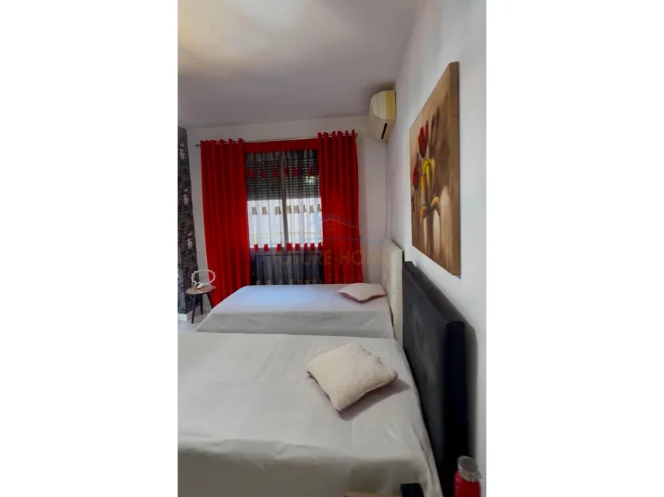 Tirane, shitet apartament 3+1+Aneks+Ballkon Kati 5, 136 m² 250.000 € (Unaza e Re)