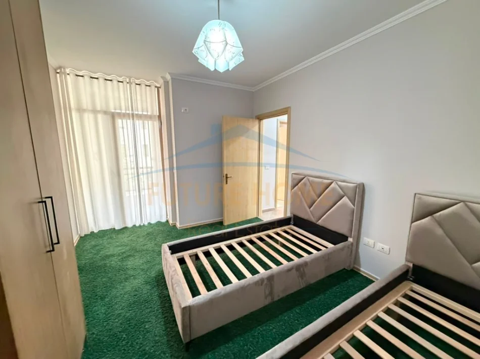 Tirane, shitet apartament 2+1+2, Kati 3, 101 m² (Yzberisht)  15,900,000 Lekë