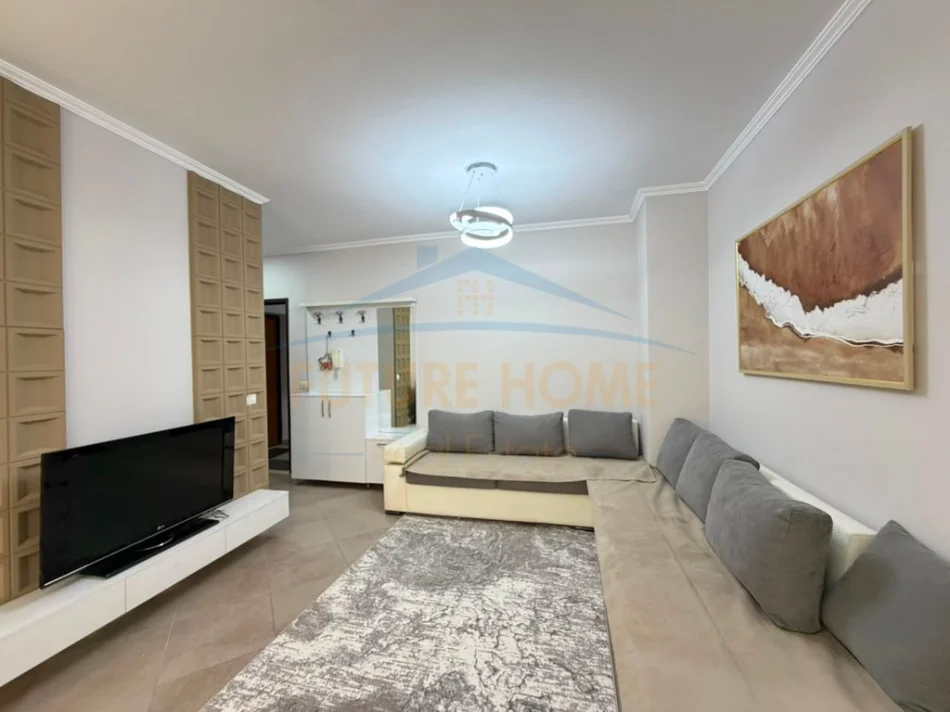 Tirane, shitet apartament 2+1+2+Ballkon Kati 3, 100 m² 159.000 € (Yzberisht)