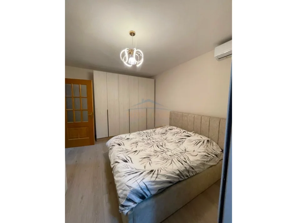 Tirane, jepet me qera apartament 2+1+Ballkon Kati 1, 88 m² 60,000 Lekë (Rruga Dritan Hoxha)