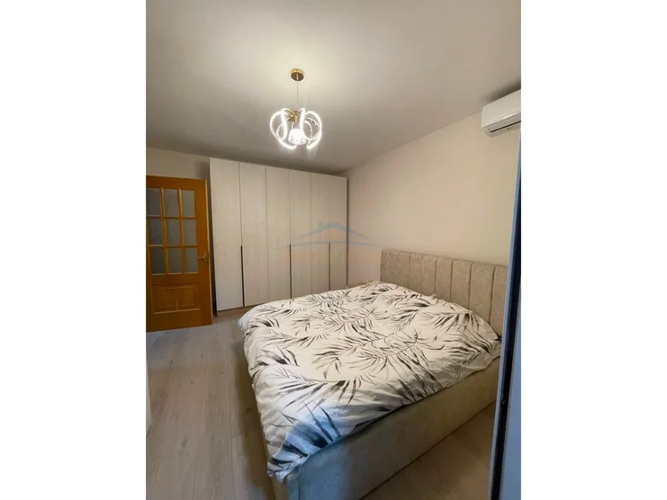 Tirane, jepet me qera apartament 2+1+Ballkon Kati 1, 88 m² 600 € (Rruga Dritan Hoxha)