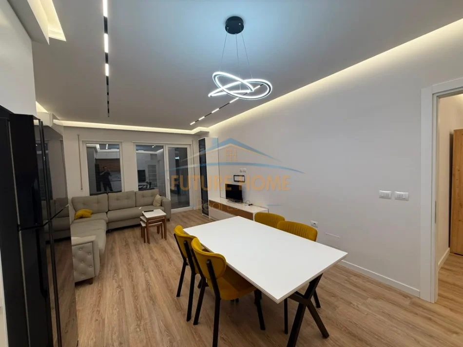 Shitet, Apartament 2+1+2, Rezidenca Erli, Tiranë 0696069906