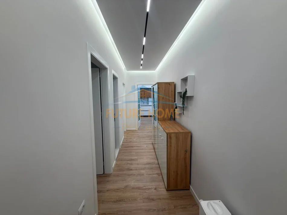 Shitet, Apartament 2+1+2, Rezidenca Erli, Tiranë 0696069906