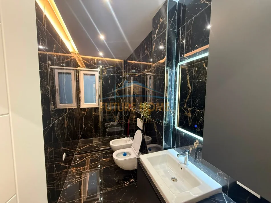 Shitet, Apartament 2+1+2, Rezidenca Erli, Tiranë 0696069906