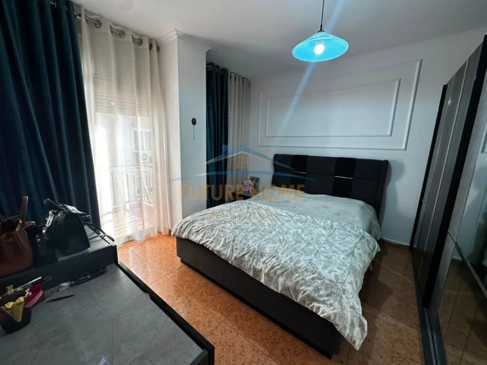 Qera, Apartament 1+1,Komuna e Parisit ! 0696069906