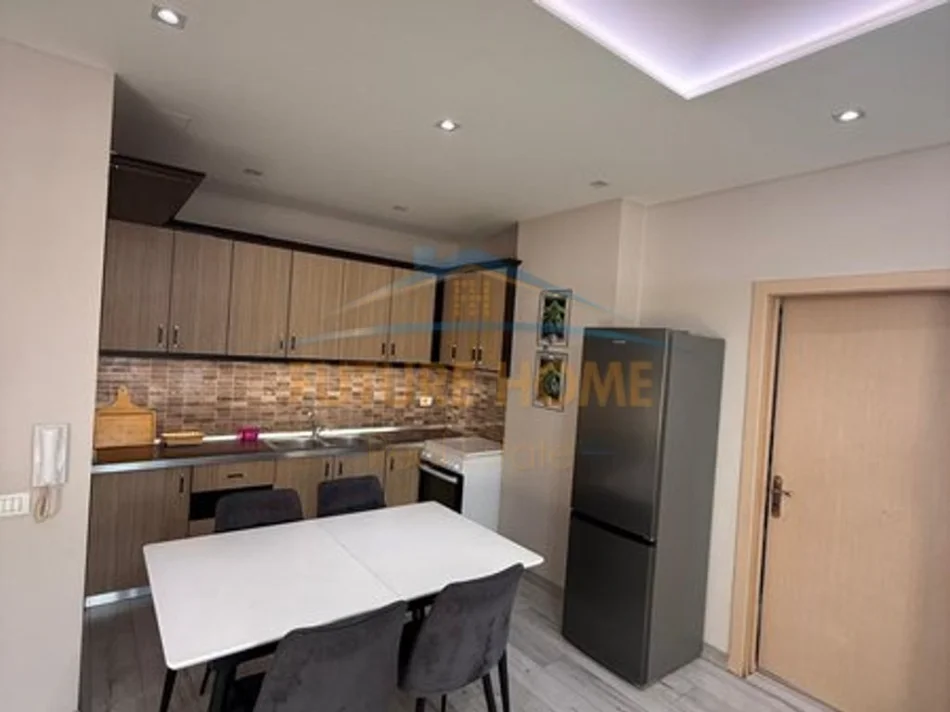 Shitet, Apartament 2+1, Grand Bohem, Unaza e Re, Tiranë.  16,500,000 Lekë 0696069906